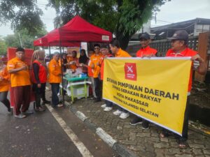 Gerakan Rakyat Makassar Turun ke Jalan, 500 Paket Takjil Dibagikan Jelang Berbuka