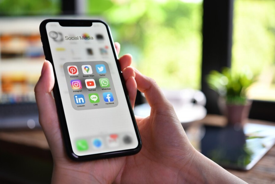 Tingkatkan Engagement Lebih Cepat dengan Jasa Komen Sosmed Profesional untuk Instagram, TikTok, YouTube, dan Twitter